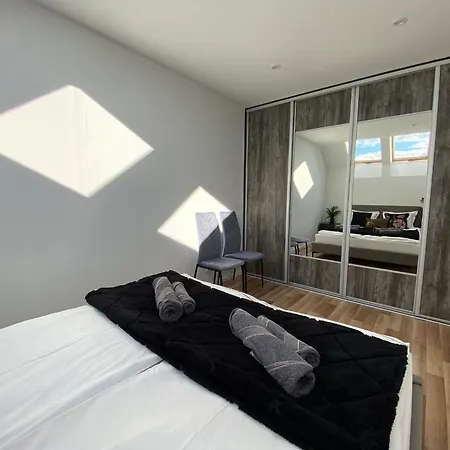 Malicia Apartament *